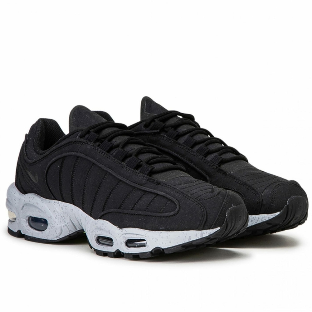Nike Max Air Black and Gray Low Sneaker Shoe